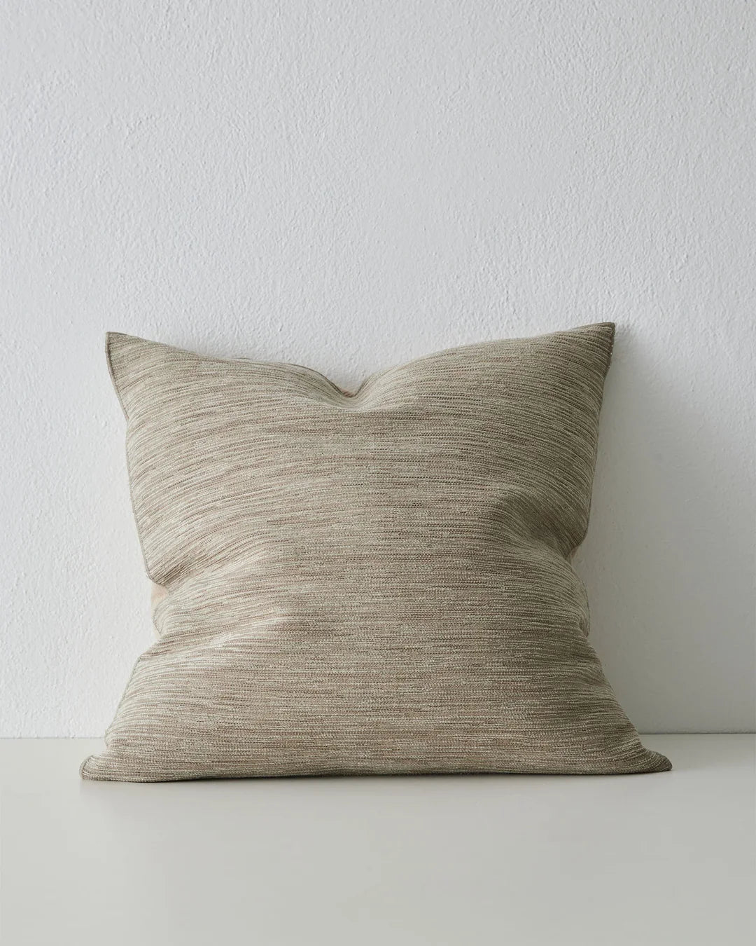 Dania Cushion Oyster